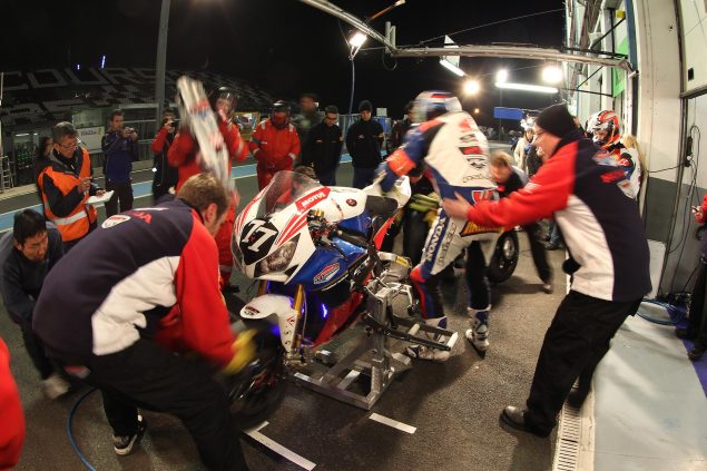 honda-tt-legends-pit-stop