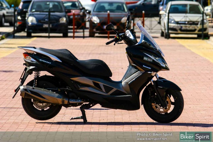 Kawasaki_J300_004