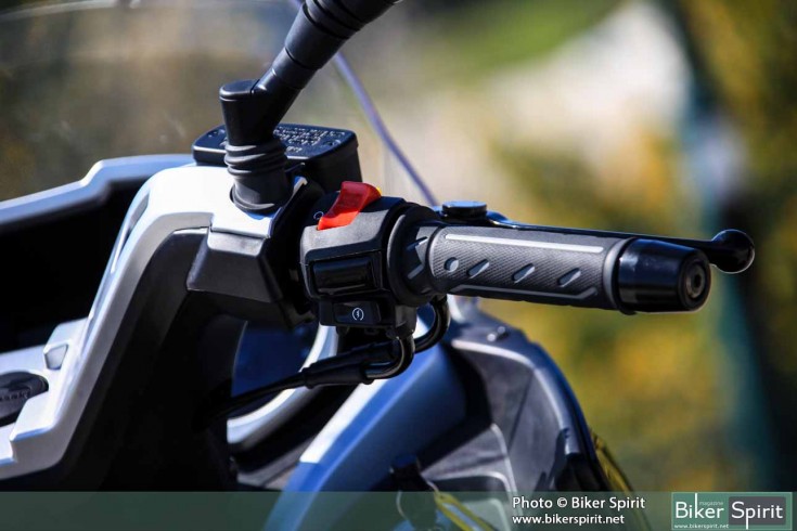 Kawasaki_J300_033