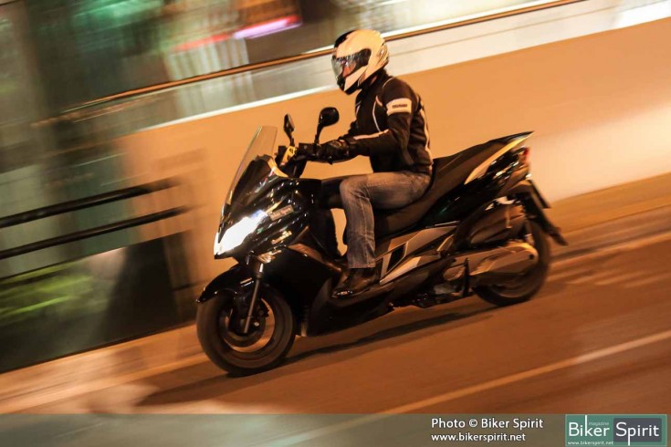 Kawasaki_J300_045