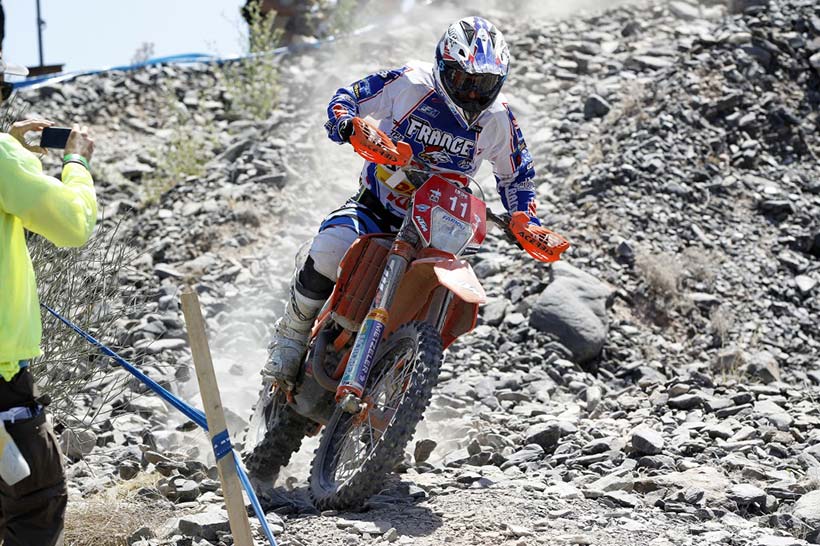Ο εργοστασιακός αναβάτης της KTM Christophe Nambotin κερδίζει την E1 & το the World Trophy με την Ομάδα της Γαλλίας