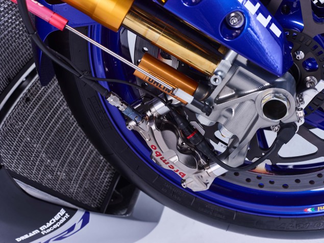 2016-Yamaha-YZF-R1-World-Superbike-30