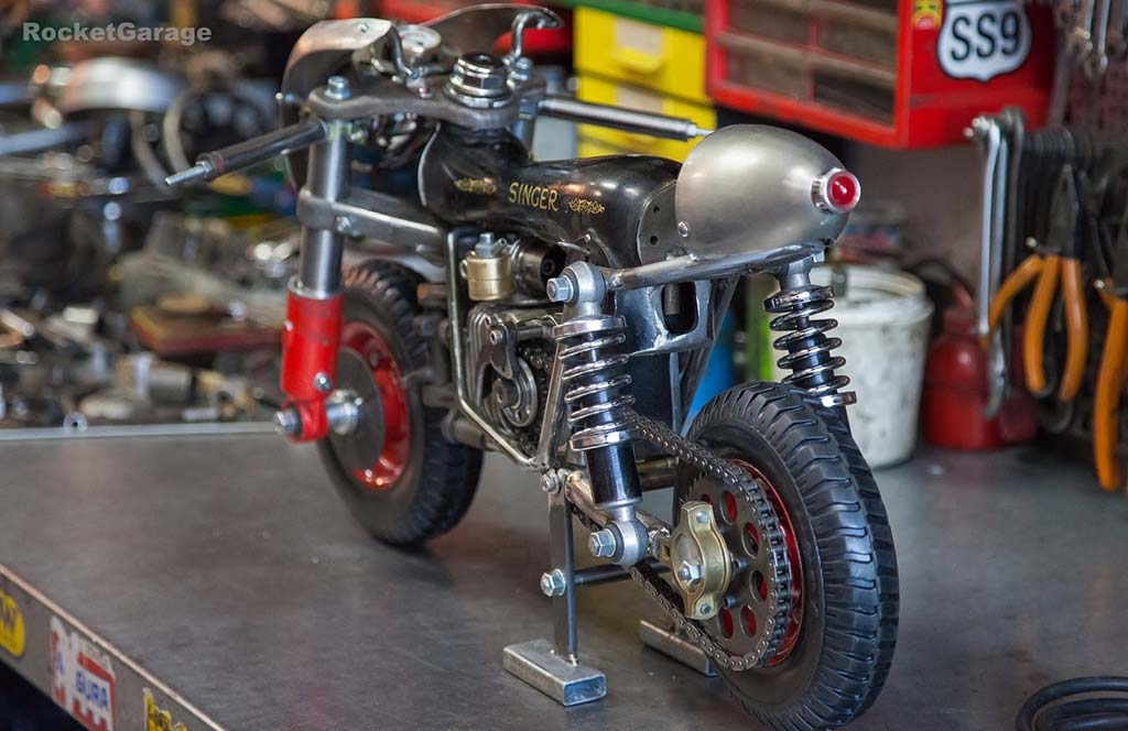 singer-racer-001