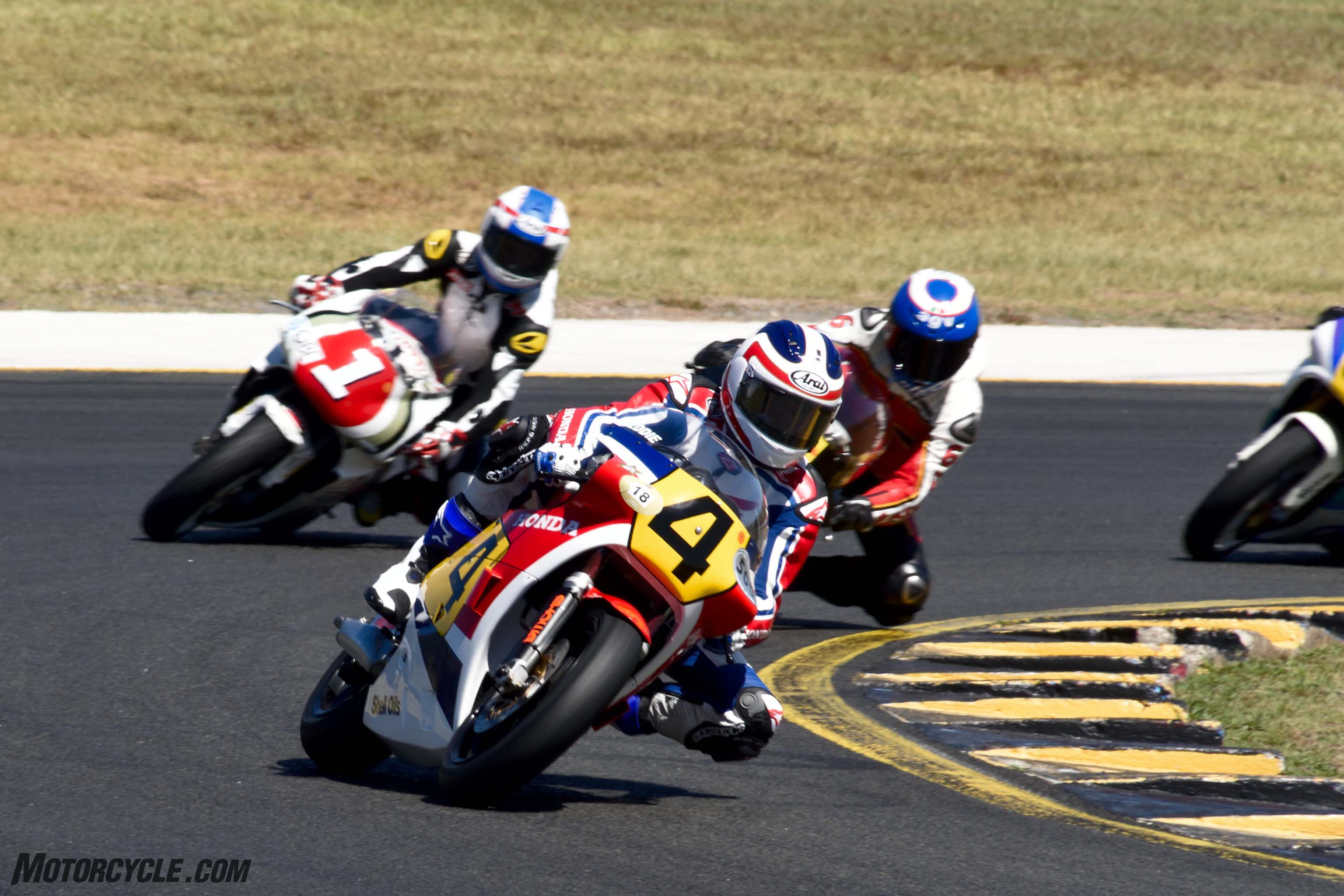 032916-barry-sheene-festival-2016-Spencer-leads-Parrish-Schwantz-and-Magee