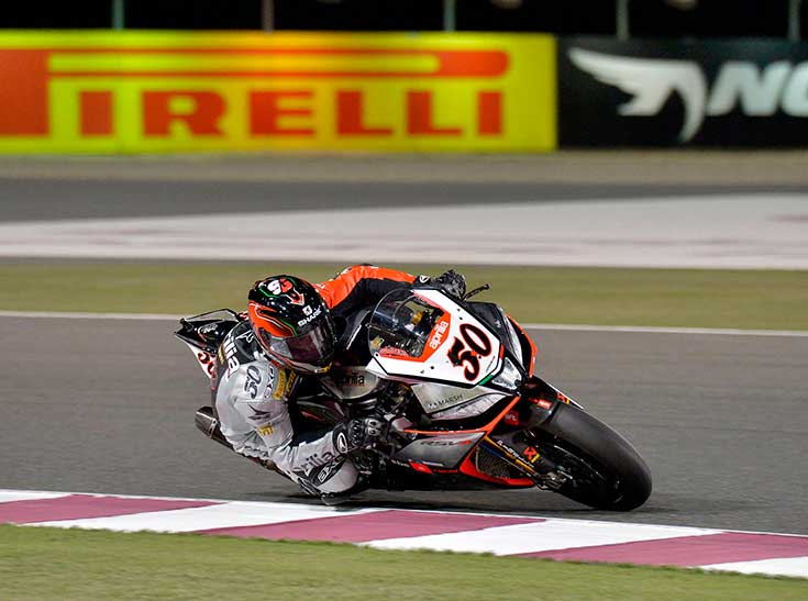 4.ApriliaRacing_Guintoli