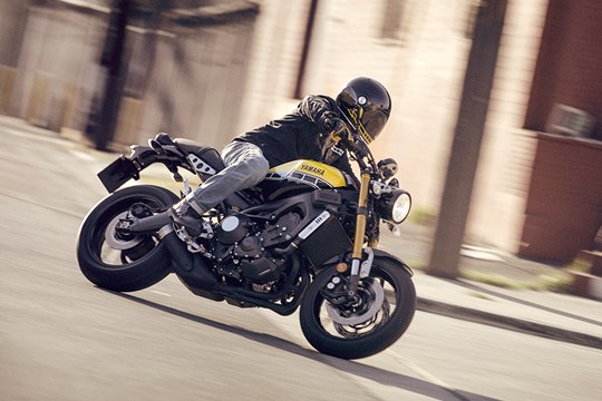1XSR900