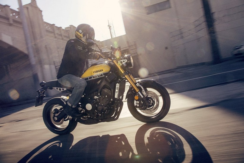 3XSR900