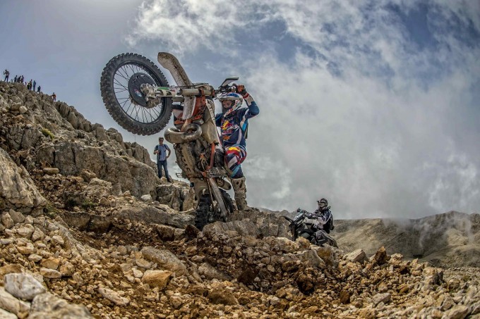 battle-of-extreme-enduro-veterans-red-bull-sea-to-sky-day-3