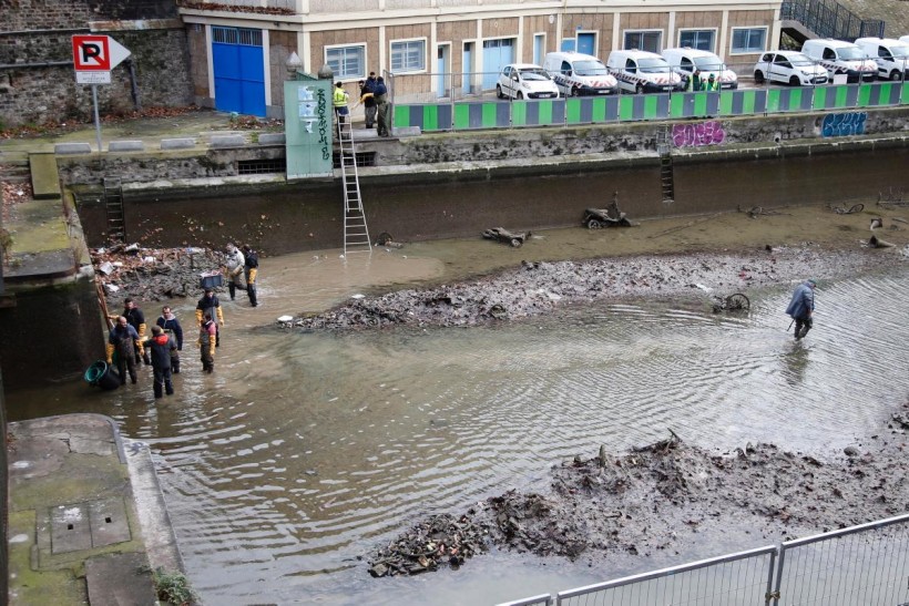 canal-saint-martin-cleanup