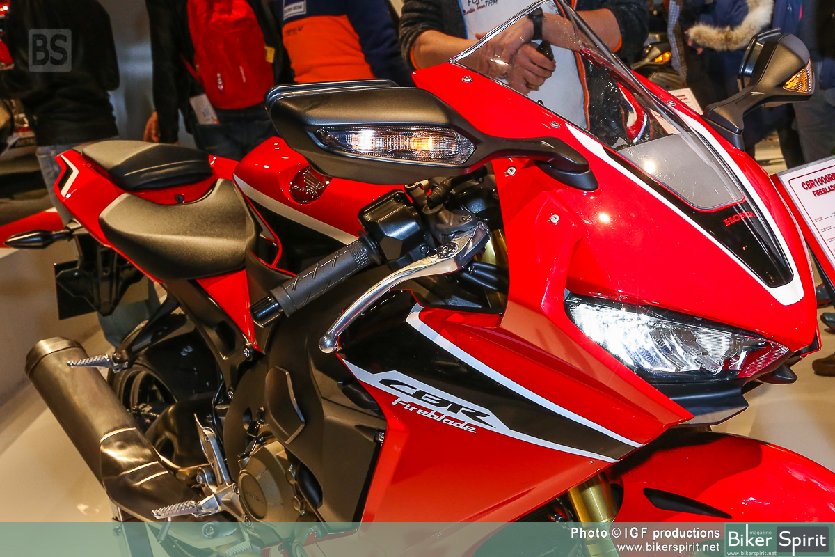 honda-cbr1000rr-2017-bs_0008